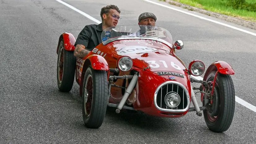 Mille Miglia 2024, Blanco sull'auto numero 1000 a Salò