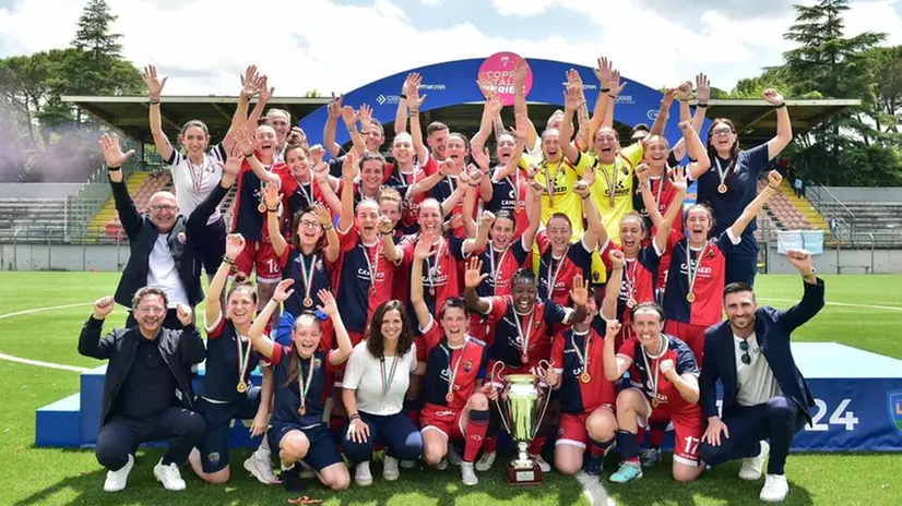 La festa del Lumezzane femminile per la vittoria della Coppa Italia di C - Foto ufficio stampa