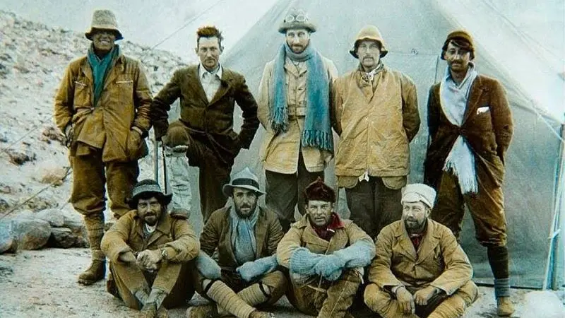 I membri della spedizione del 1924: da sinistra, Andrew Irvine e George Mallory