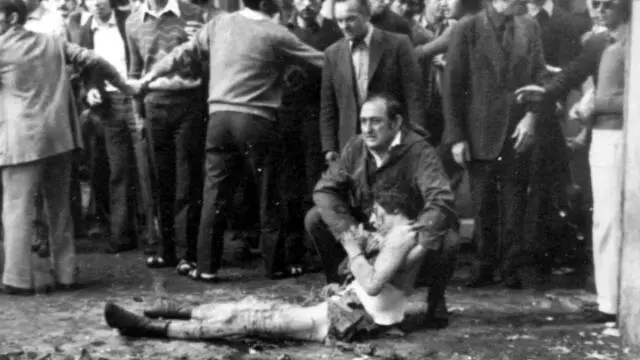 Piazza della Loggia a Brescia dopo l'attentato del 28 maggio 1974. ANSA