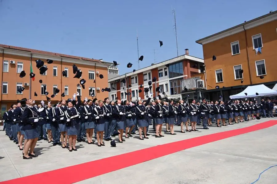 Il giuramento dei nuovi agenti di Polizia alla Polgai