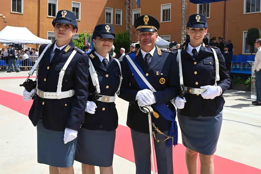 Il giuramento degli allievi agenti della Polizia di Stato alla Polgai