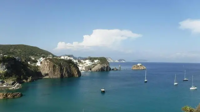 Isola di Ponza, Mare Mediterraneo. Ponza, 18 aprile 2017. ANSA/STEFANO SECONDINO