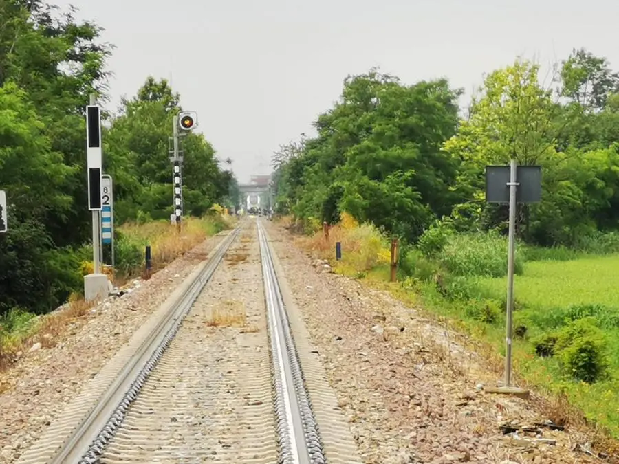 Travolti da un treno in corsa: due morti a Montirone