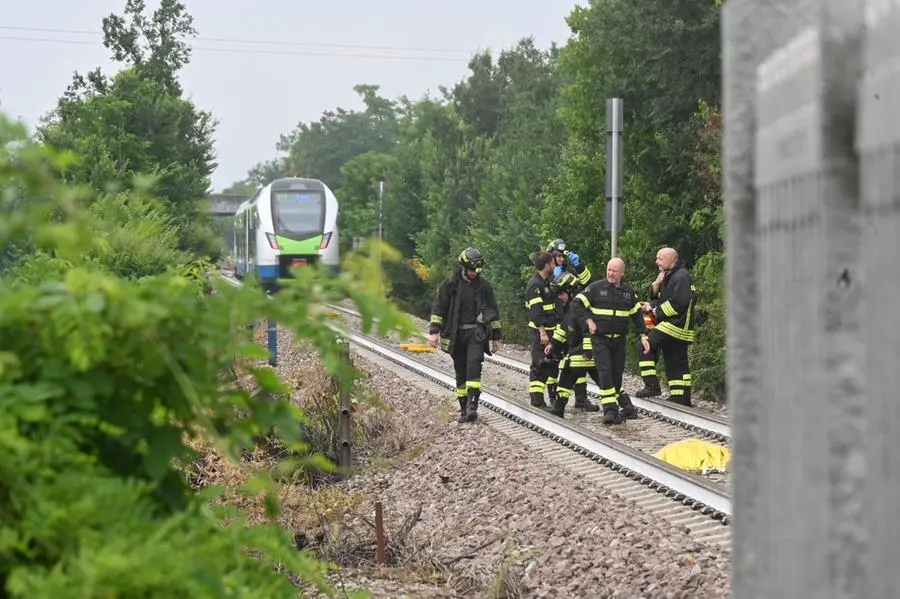 Travolti da un treno in corsa: due morti a Montirone