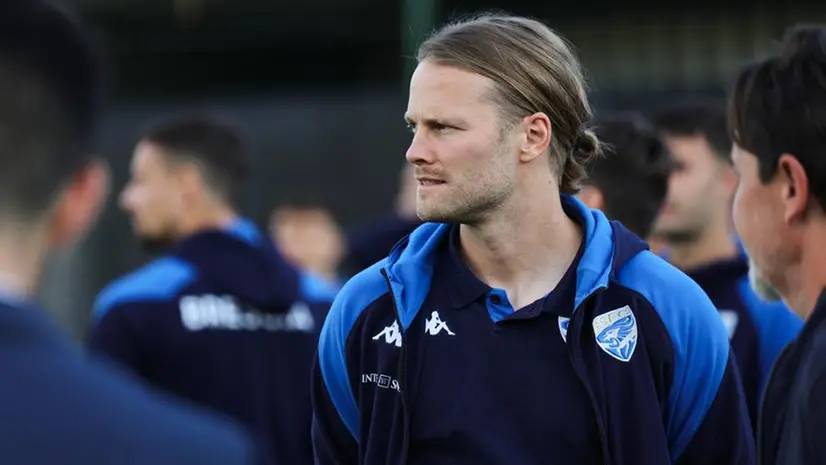 Birkir Bjarnason, con i suoi 36 anni, è il «fuori quota» del Brescia - Foto New Reporter Comincini © www.giornaledibrescia.it