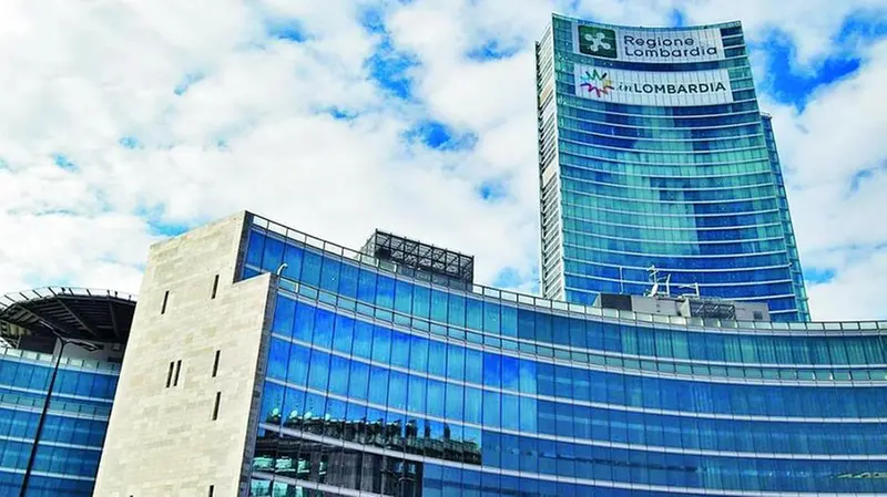 La sede di Regione Lombardia - © www.giornaledibrescia.it