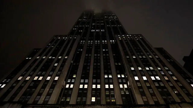 epa10543685 The Empire State Building stands unlit to mark Earth Hour in New York, New York, USA, 25 March 2023. Earth Hour is a worldwide movement organized by the World Wildlife Fund (WWF) during which non-essential lights are switched off in major cities around the globe for 60 minutes to raise awareness of energy consumption and its environmental effects and the fight against climate change. EPA/Peter Foley