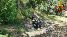 Salvata dai vigili del fuoco una bimba di 7 anni, caduta in un pozzo a Cingoli (MC), è stata recuperata dal personale del nucleo SAF (Speleo Alpino Fluviale) con una manovra su corda, 19 luglio 2022. ANSA/Uff stampa Vigili del fuoco