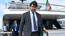 Il capo di gabinetto del presidente Liguria Giovanni Toti, Matteo Cozzani, scende dallo yacht di Aldo Spinelli, una foto d'archivio. Genova, 07 maggio 2024. ANSA/LUCA ZENNARO