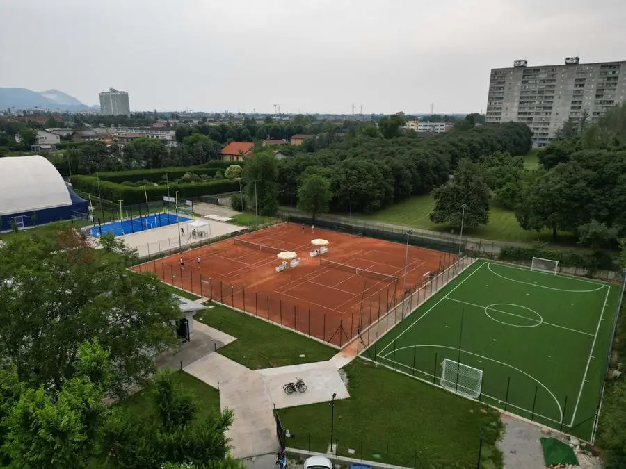 Inaugurati due campi da tennis e da calcetto al centro sportivo Michelangelo