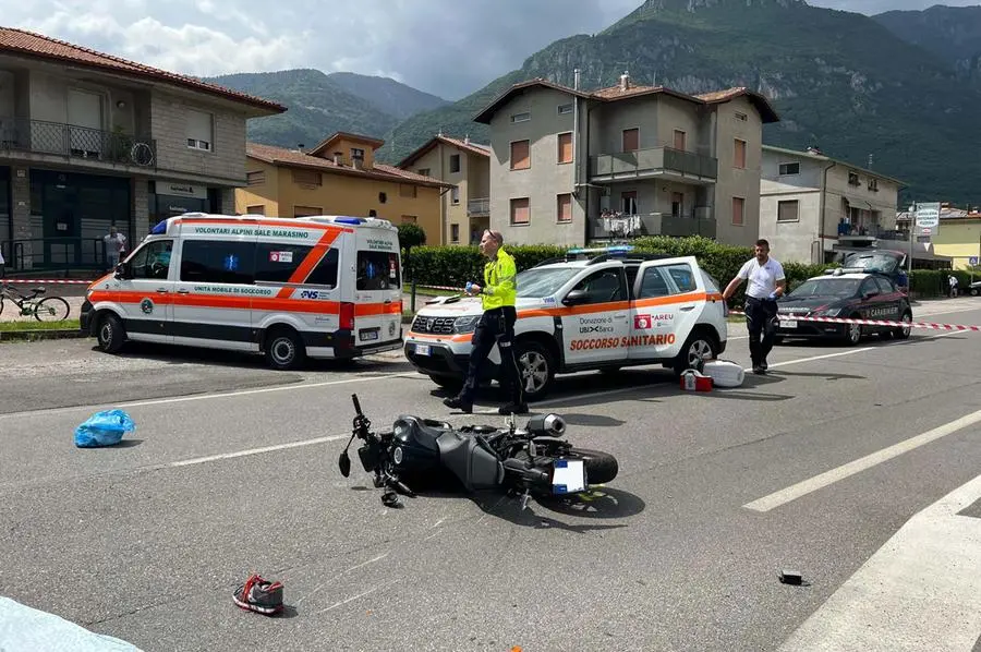Incidente mortale a Costa Volpino: perde la vita un motociclista di Palazzolo