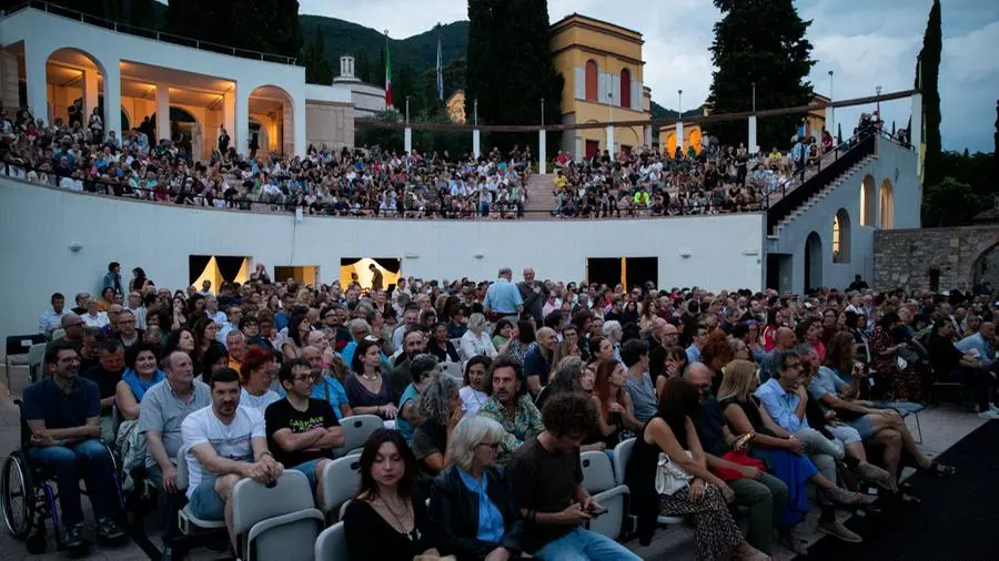 Glen Hansard in concerto al Vittoriale