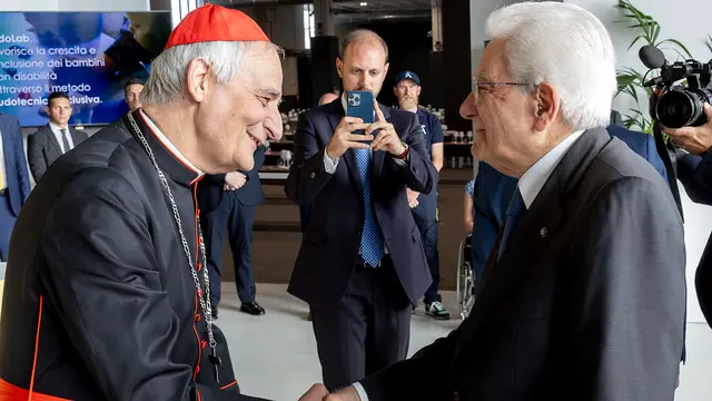 Trieste - Il Presidente della Repubblica Sergio Mattarella con S.E.R. Card. Matteo Maria Zuppi, alla cerimonia di apertura della Settimana Sociale dei Cattolici in Italia, oggi 3 luglio 2024. (Foto di Paolo Giandotti - Ufficio Stampa per la Stampa e la Comunicazione della Presidenza della Repubblica)