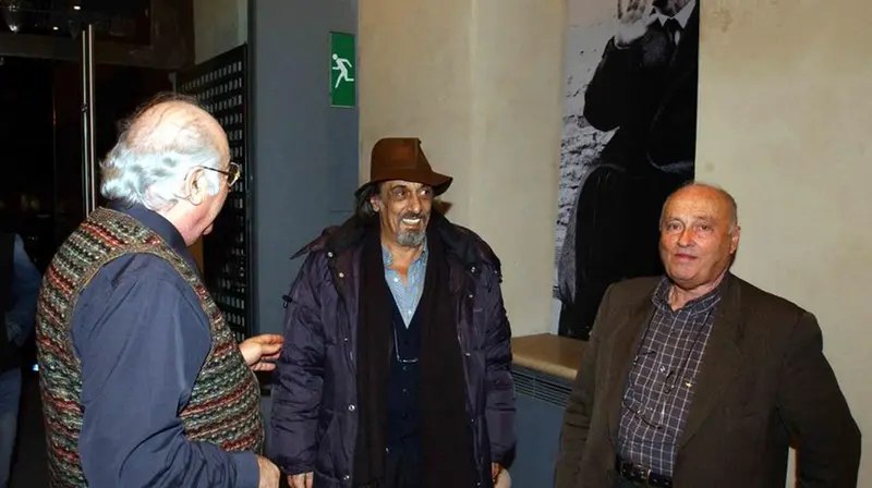 La «sua» mostra di Ligabue. Giannino Magli (a destra) con l’attore Flavio Bucco -  © www.giornaledibrescia.it