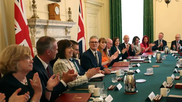 epa11461738 Britain's Prime Minister Keir Starmer (C) chairs his first meeting of the Cabinet in Downing Street, London, Britain, 06 July 2024. Starmer became the country's new prime minister on 05 July, after his party won a landslide victory in the general election. EPA/ANDY RAIN / POOL