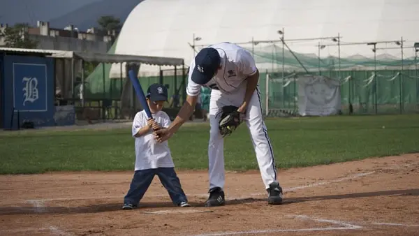 Sul diamante con lo zio Ernesto - © www.giornaledibrescia.it