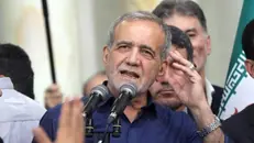 Masoud Pezeshkian è il nuovo presidente dell'Iran - Foto Epa © www.giornaledibrescia.it