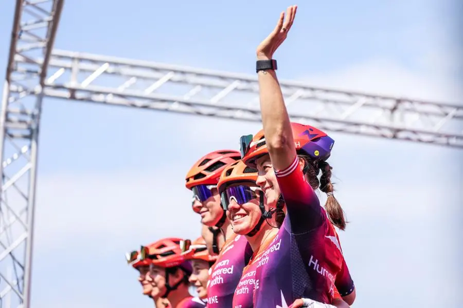 Giro d'Italia Women, la partenza della seconda tappa da Sirmione