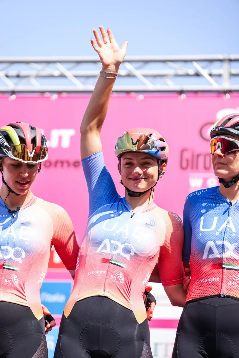 Giro d'Italia Women, la partenza della seconda tappa da Sirmione