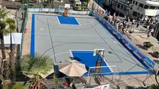 Una foto del campo da basket allestito in occasione dell'edizione 2023
