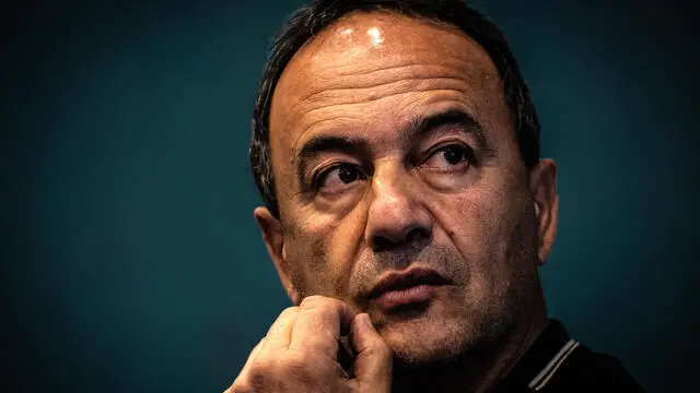 Mimmo Lucano presenta alla libreria Feltrinelli di Pomigliano D’Arco il libro “Il fuorilegge” Napoli 11 Dicembre 2021. ANSA/CESARE ABBATE/