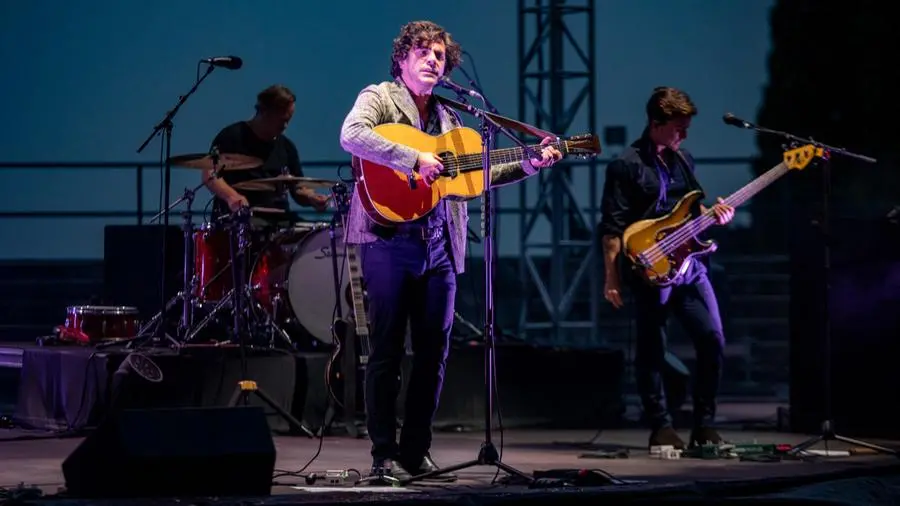 Jack Savoretti sul palco del Vittoriale per Tener-a-mente