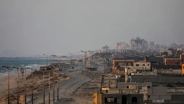 epa11442693 Destroyed buildings in Gaza city in Gaza Strip, 27 June 2024 (issued 28 June 2024). More than 37,000 Palestinians and over 1,400 Israelis have been killed, according to the Palestinian Health Ministry and the Israel Defense Forces (IDF), since Hamas militants launched an attack against Israel from the Gaza Strip on 07 October 2023, and the Israeli operations in Gaza and the West Bank which followed it. EPA/MOHAMMED SABER