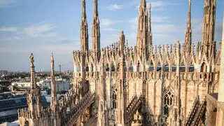 Vedute panoramiche al tramonto dalla terrazza de Duomo , Milano 6 Giugno 2024 ANSA/MATTEO CORNER
