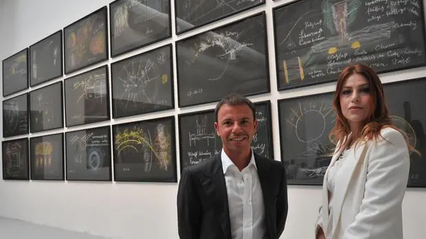 Barbara Berlusconi accompagnata dal gallerista milanese Nicolo' Cardi, durante la visita ai padiglioni della Biennale, Venezia, 28 maggio 2013. ANSA/ANDREA MEROLA