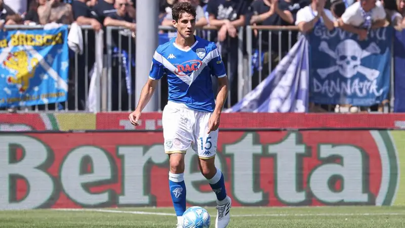 Il difensore centrale Andrea Cistana - Foto New Reporter © www.giornaledibrescia.it