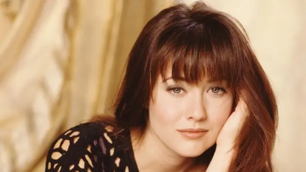 Negli anni Novanta, Shannen Doherty nei panni di Brenda Walsh