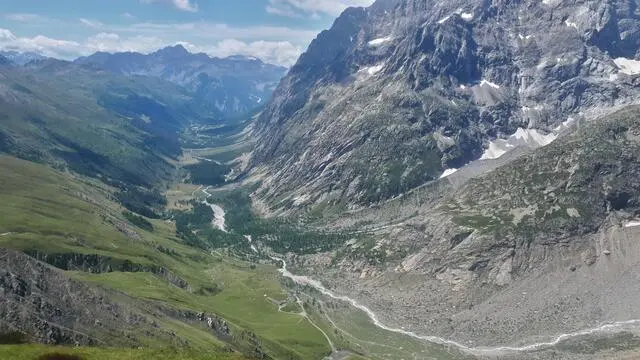 La Val Ferret, ai piedi del massiccio del Monte Bianco