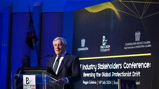 Apertura dei lavori del G7 con il ministro degli Esteri Antonio Tajani e Emma Marcegaglia di Confindustria in occasione della Riunione Ministeriale G7 Commercio, Reggio Calabria, 16 luglio 2024. ANSA/ALESSANDRO DI MEO