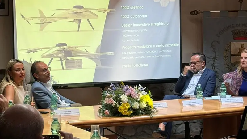 La presentazione del progetto di consegna dei farmaci con droni - © www.giornaledibrescia.it