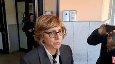 In un frame l'avvocato di parte civile, Giulia Bongiorno, parla con la stampa fuori dal tribunale di Tempio Pausania per il processo dove sono imputati Ciro Grillo e altri suoi amici, 8 novembre 2023. ANSA/FOIS