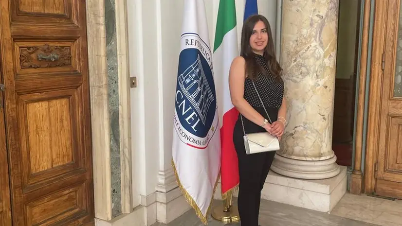 Valentina Furino, laureata in Cattolica a Brescia, ha ricevuto un premio da Lef per la sua tesi - Foto © www.giornaledibrescia.it
