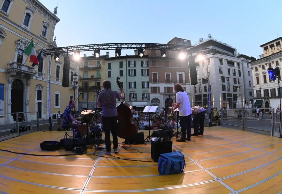 Giacomo Papetti in piazza Mercato per Jazz on the Road