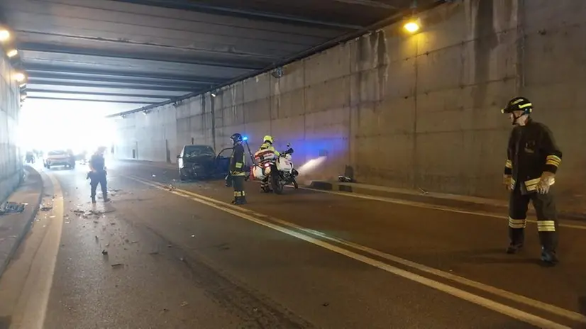 I mezzi coinvolti nell'incidente a Villanuova sul Clisi