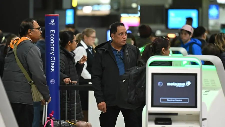 Il crash ha creato numerosi disagi negli aeroporti di mezzo mondo - Foto Ansa © www.giornaledibrescia.it