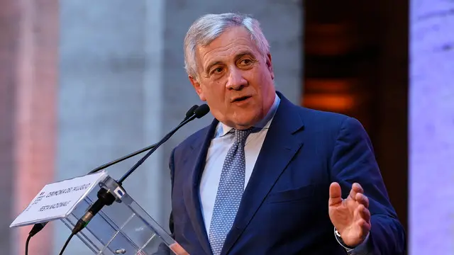 Il ministro degli Esteri, Antonio Tajani, durante la celebrazione della festa nazionale francese presso l Ambasciata di Francia in Italia a Palazzo Farnese, Roma, 12 luglio 2024. ANSA/RICCARDO ANTIMIANI