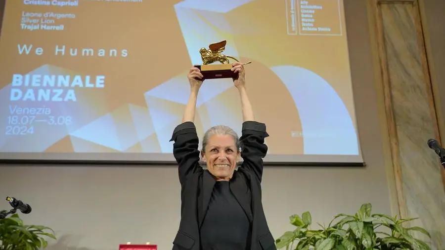 La coreografa Cristina Caprioli ha ricevuto il Leone d'oro alla carriera