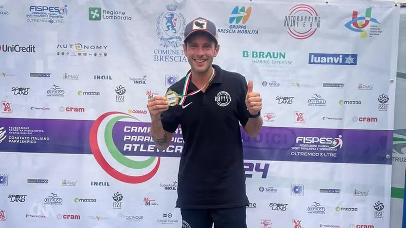 La soddisfazione di Verzeletti dopo i trionfi agli assoluti - © www.giornaledibrescia.it