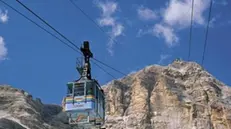 Freccia del cielo funivia Tofana Cortina