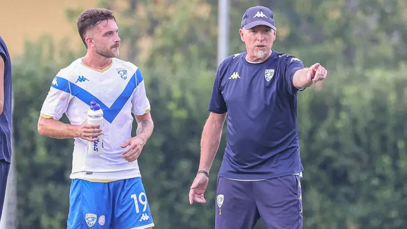 Altri segnali positivi da Corrado, qui in compagnia di Maran - Foto New Reporter Nicoli © www.giornaledibrescia.it