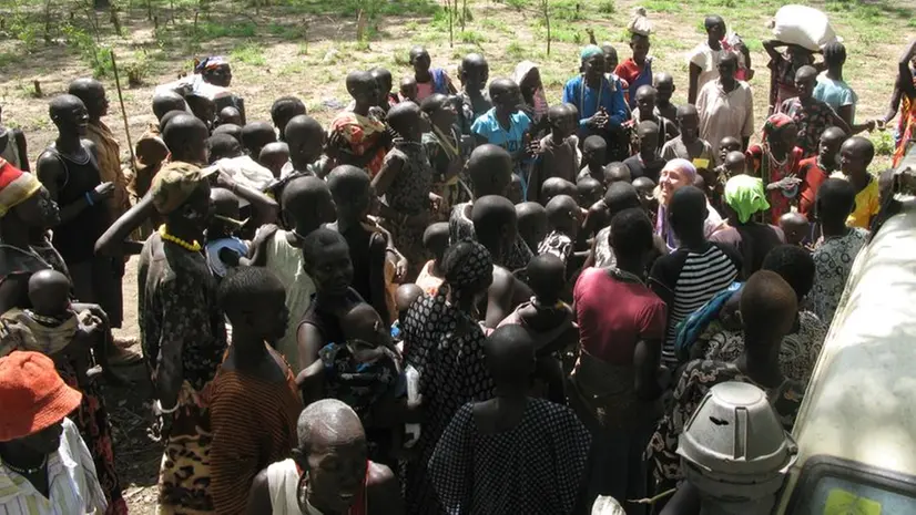 Un affollato campo sfollati in Sud Sudan © www.giornaledibrescia.it