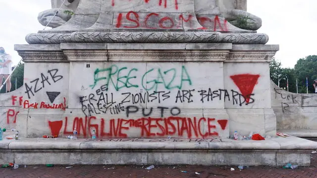 epa11494857 Graffiti is written on Union Station during a demonstration against the Israeli operations in Gaza and US weapons sales to Israel on the day of the visit of Prime Minister of Israel Benjamin Netanyahu on Capitol Hill in Washington, DC, USA, 24 July 2024. Netanyahu's address to a joint meeting of the US Congress comes amid a close 2024 US presidential election cycle. Thousands of pro-Palestinian protesters were expected to gather near the US Capitol when Netanyahu becomes the first leader to address the US Congress four times. EPA/AARON SCHWARTZ