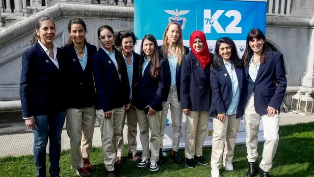 Le ragazze della spedizione italiana e pakistana sul K2 a Milano, 14 marzo 2024. ANSA/MOURAD BALTI TOUATI