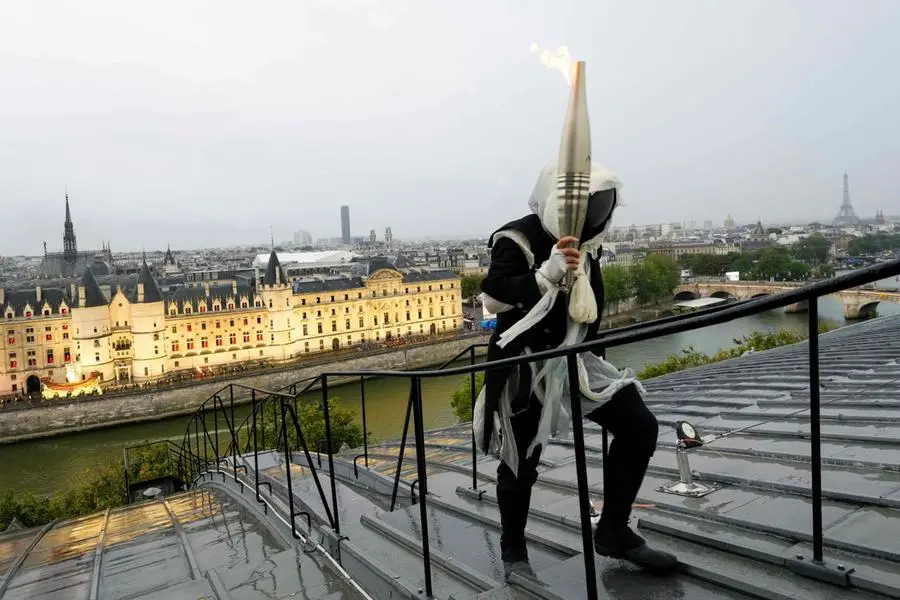 Olimpiadi Parigi 2024, le foto più belle della cerimonia di apertura