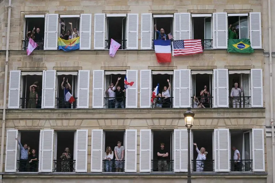 Olimpiadi Parigi 2024, le foto più belle della cerimonia di apertura